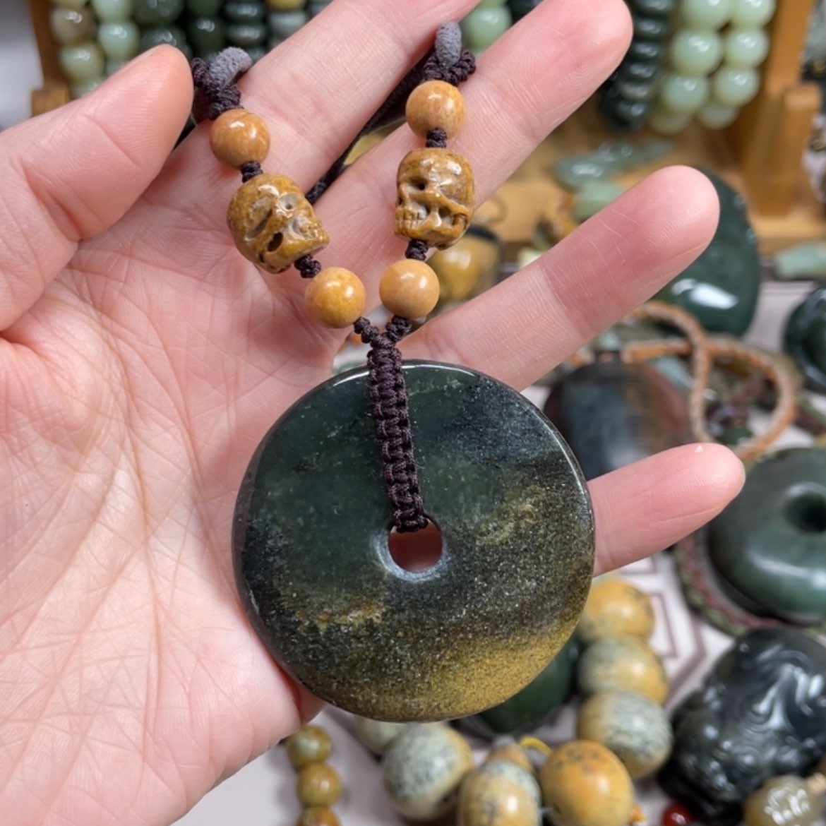 【闪购商品】未镶嵌岫岩河磨玉（透闪石质玉）挂件