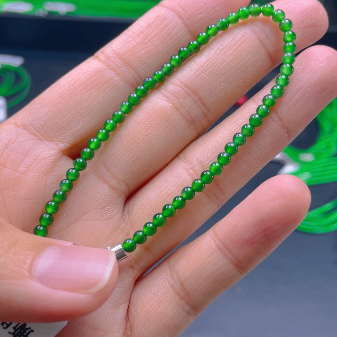 翡翠颈饰未镶嵌，1