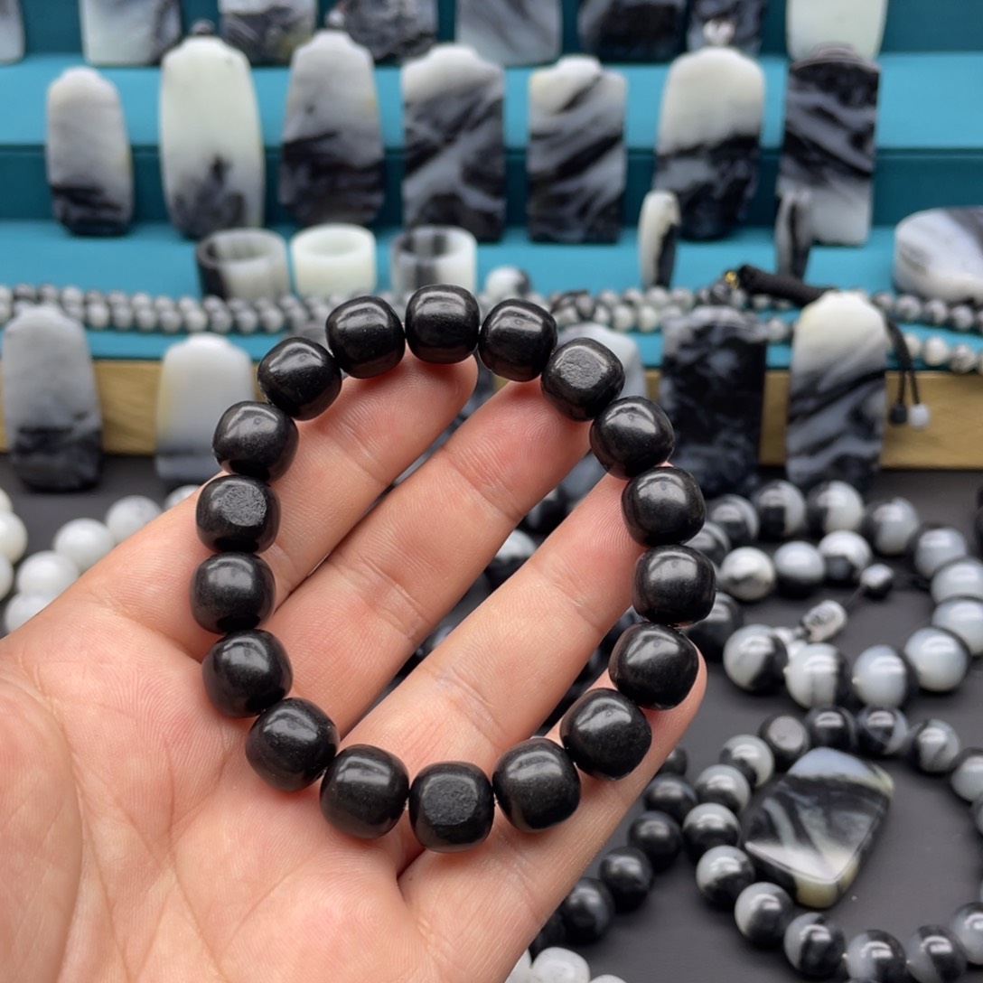 和田玉手串未镶嵌