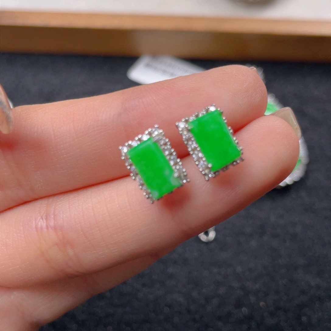 翡翠颈饰银S925镶嵌vb b b n