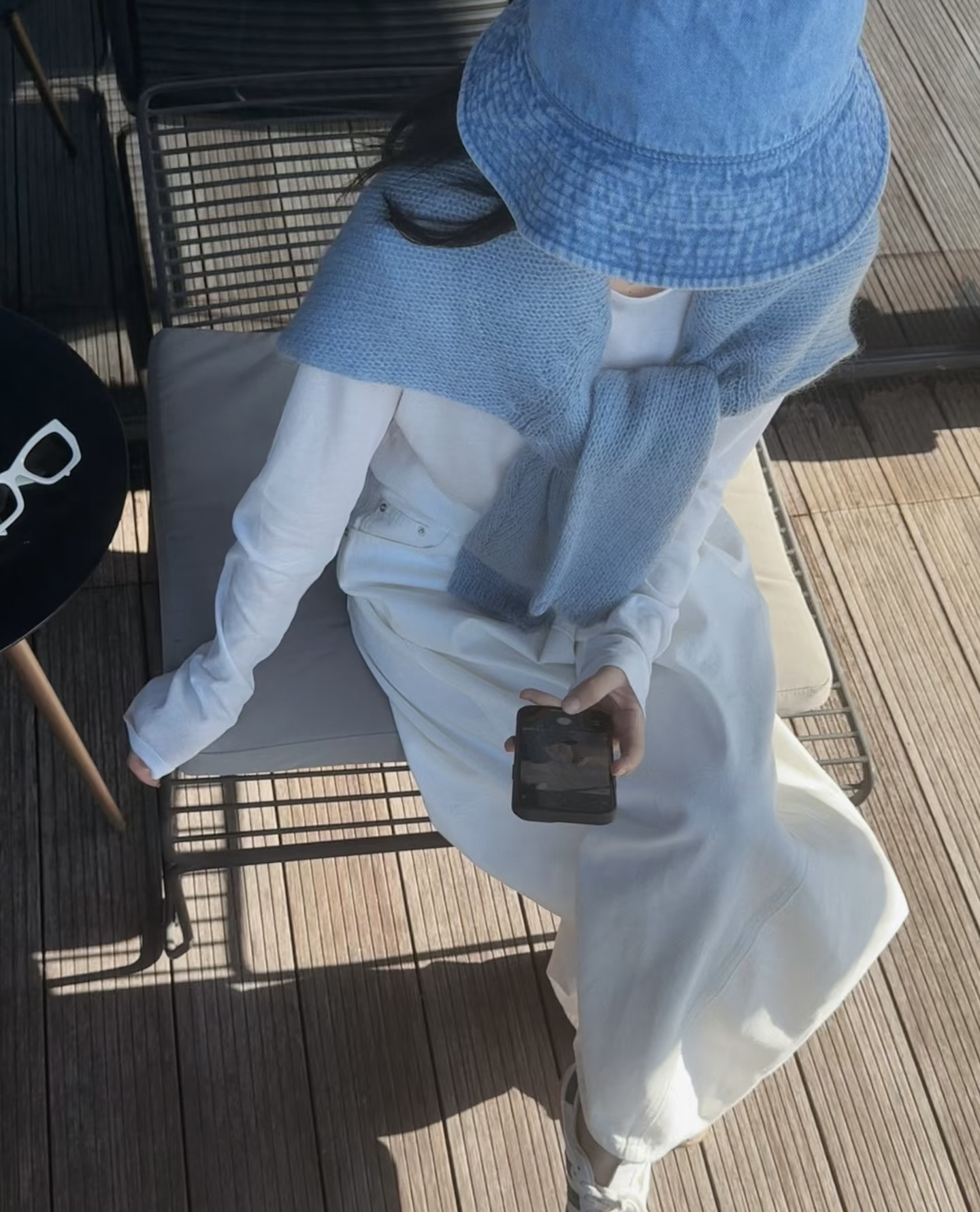 时髦女装修身上衣