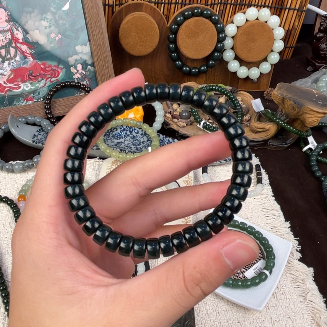 未镶嵌手链和田玉