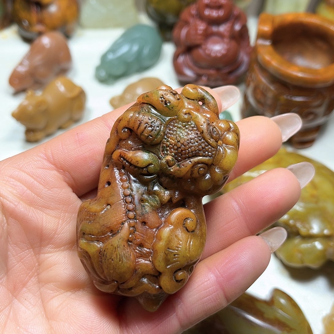 白玉菩提吊坠白玉菩提吊坠