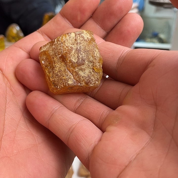 阿***春定制琥珀未镶嵌天然琥珀蜜蜡
