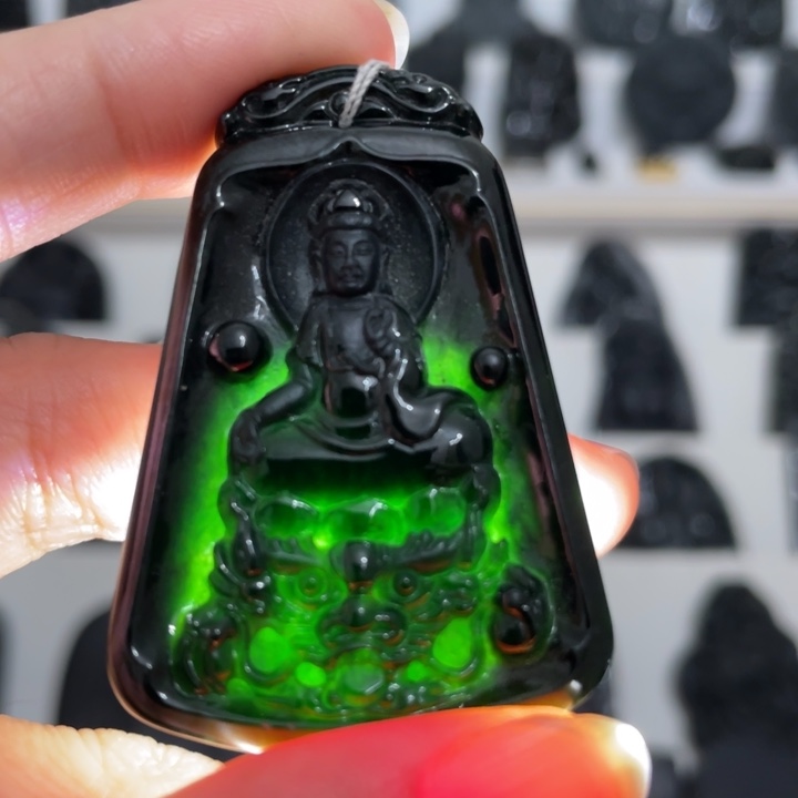 翡翠未镶嵌吊坠(不含链)观音
