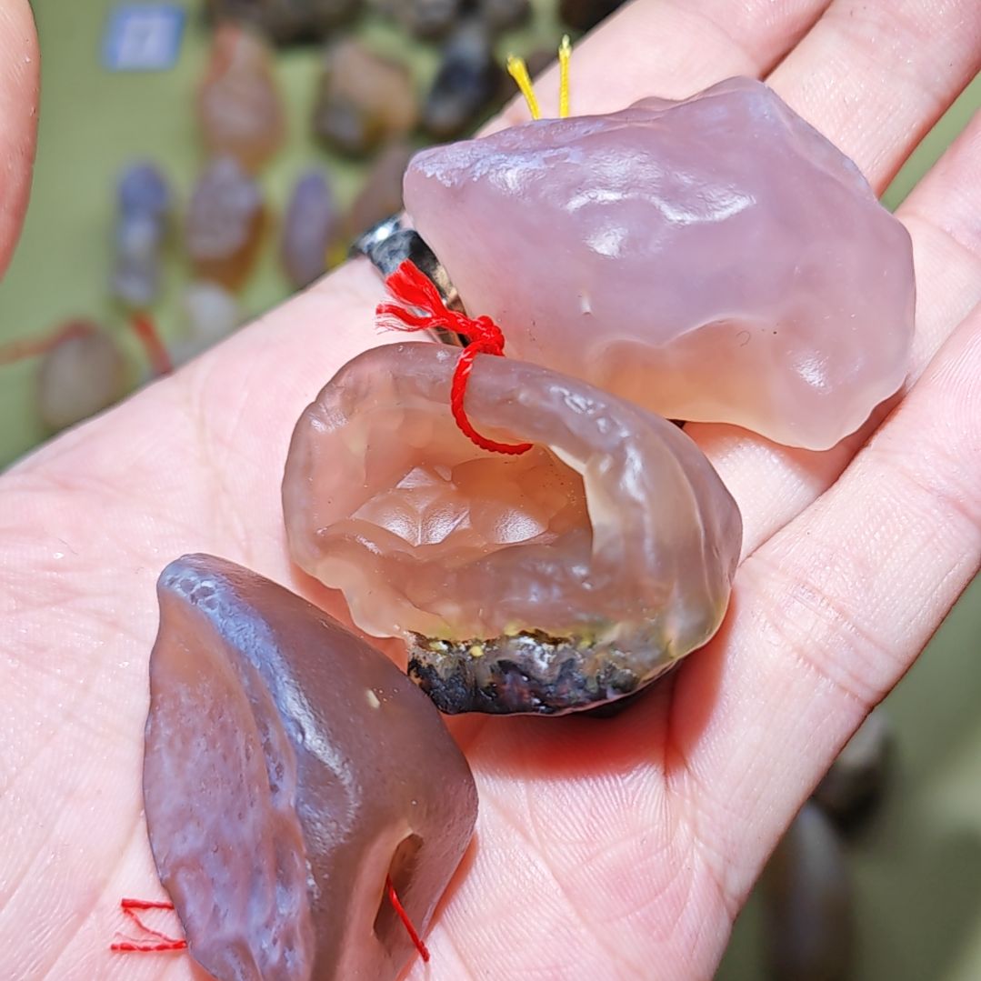 紫****石材戈壁石手把件摆件