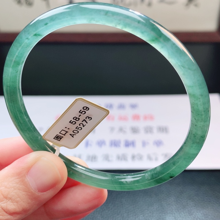 翡翠未镶嵌手镯翡翠手镯26
