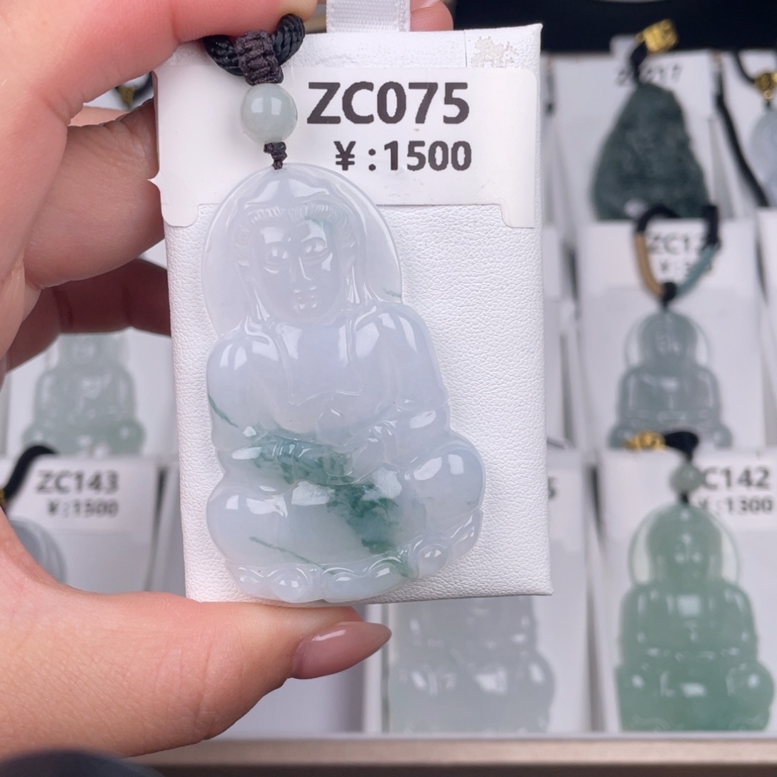 翡翠未镶嵌颈饰zc075