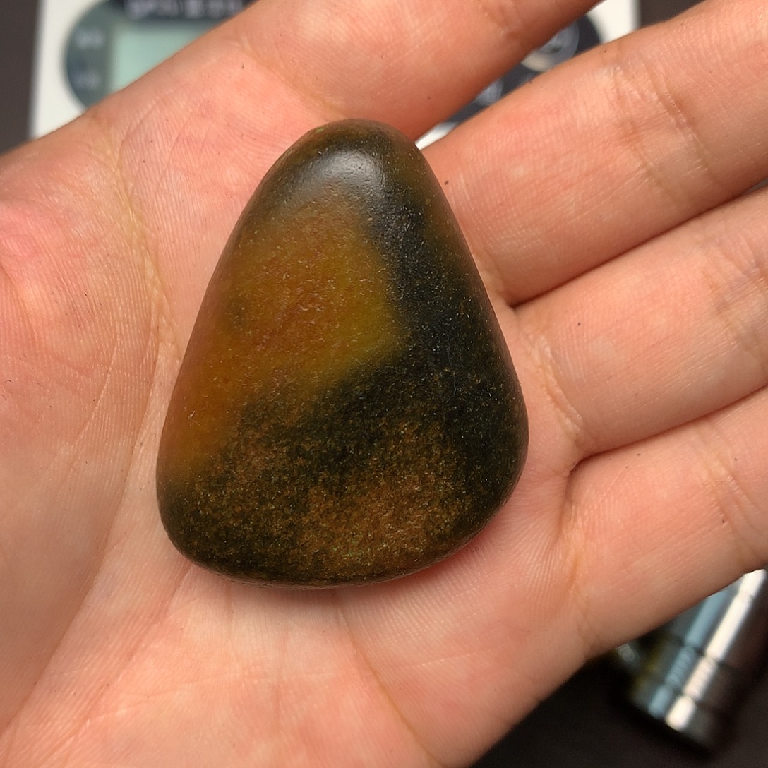 和田玉（糖玉）未镶嵌挂件