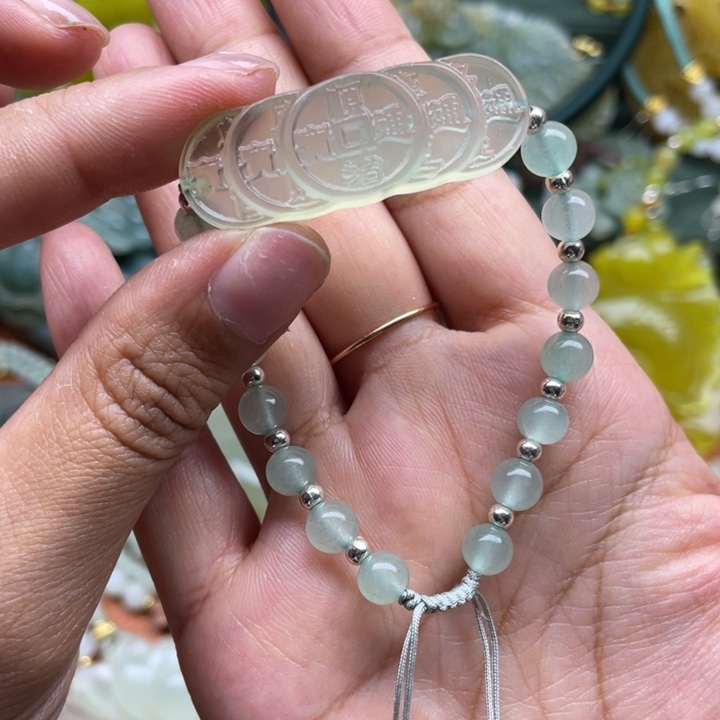 蛇纹石玉未镶嵌吊坠