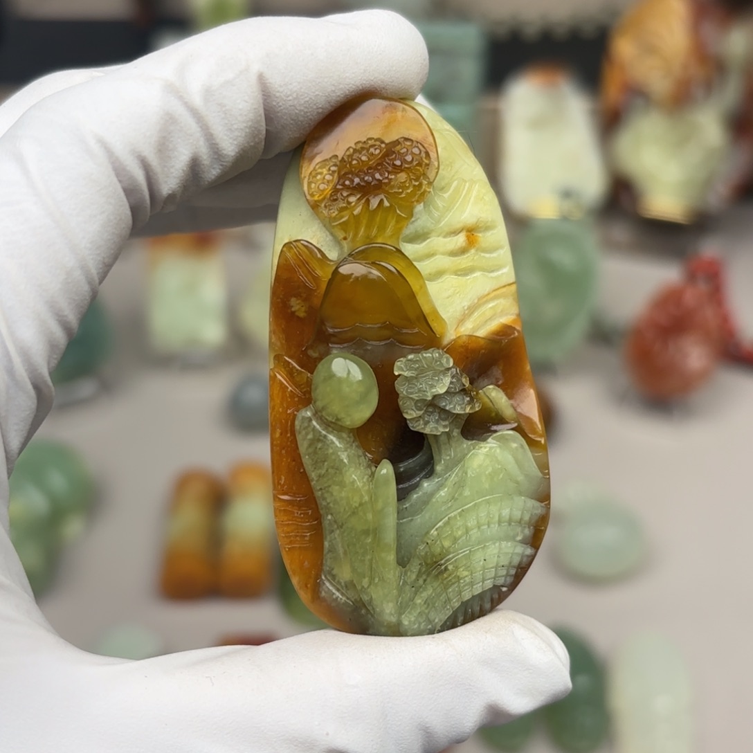 蛇纹石玉颈饰未镶嵌