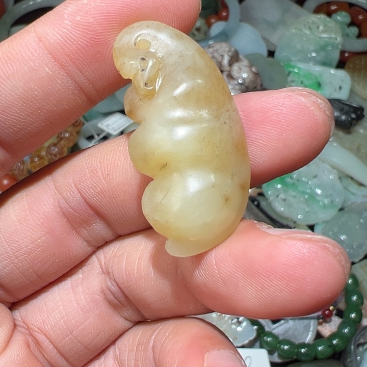 和田玉（糖玉）颈饰未镶嵌