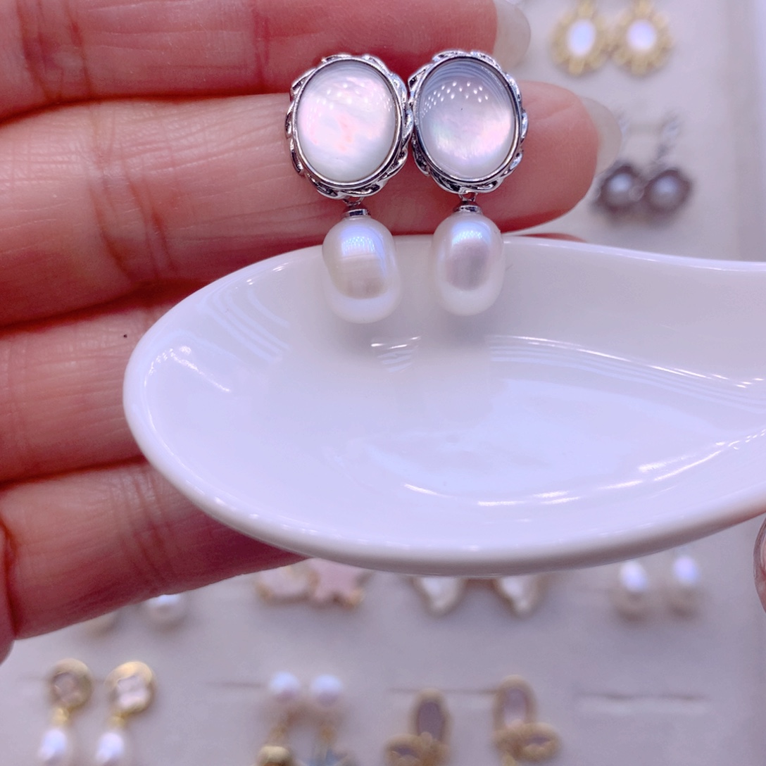 合金淡水珍珠耳饰