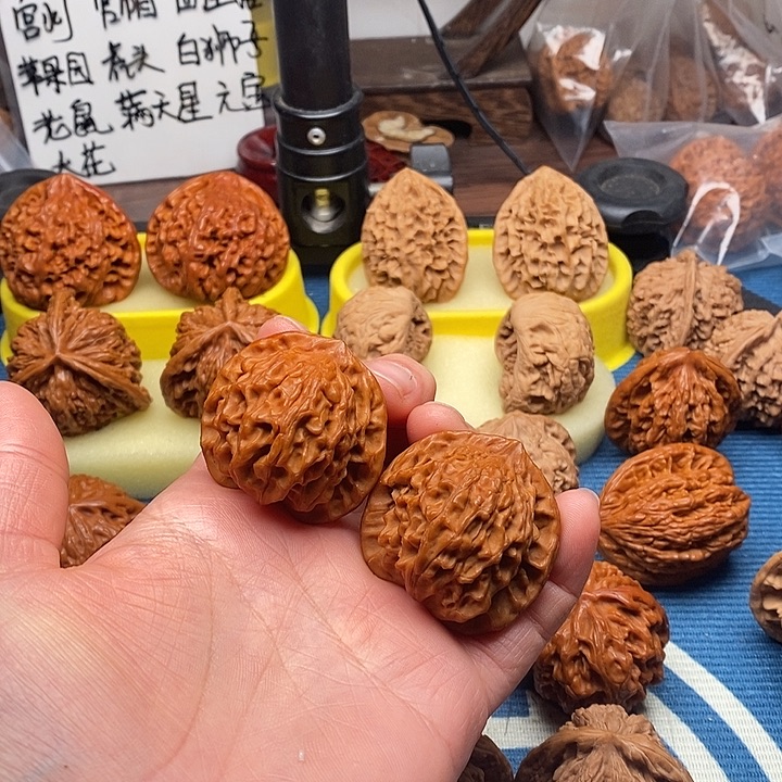 文玩核桃吊坠盘山公子帽