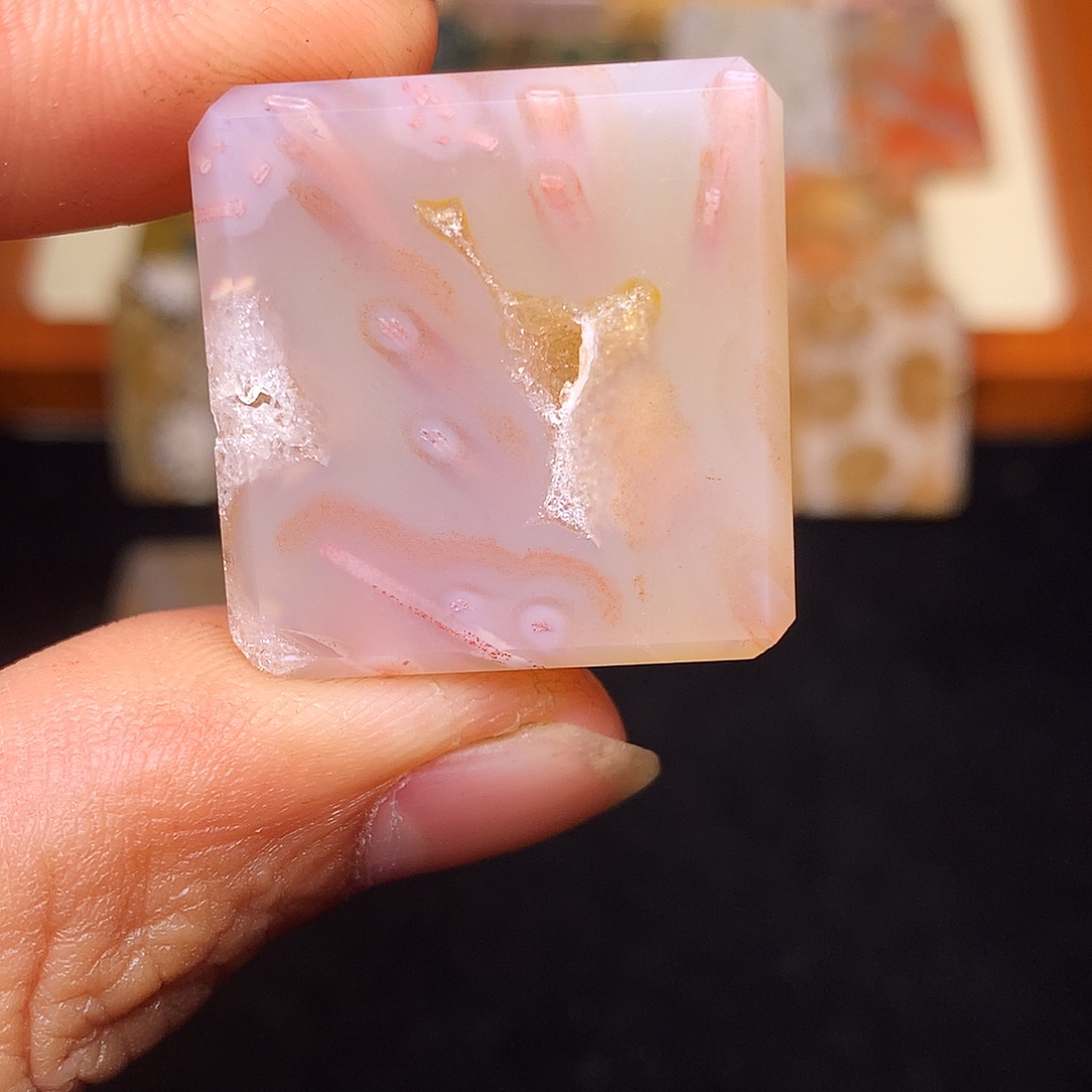 ****手硅化玉合金珠宝奇石