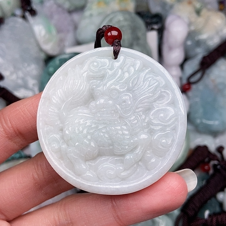 颈饰未镶嵌翡翠繁**素翡翠