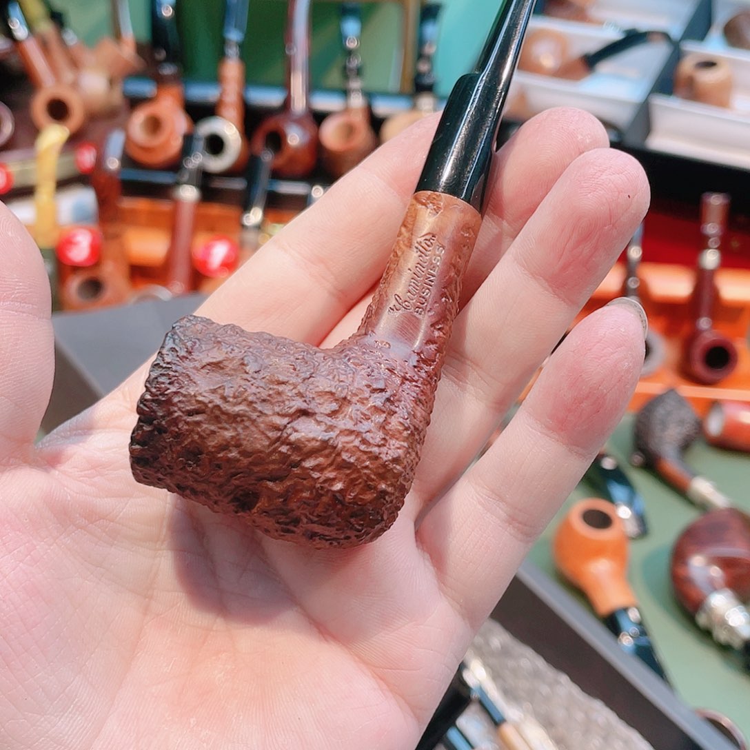 麒***麟退坑金胡子石楠木工艺品