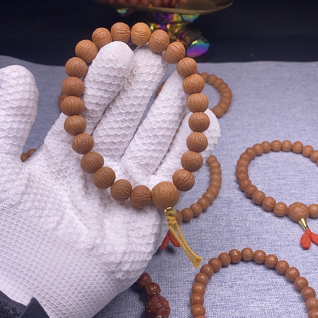 猴头核桃吊坠凤羽02