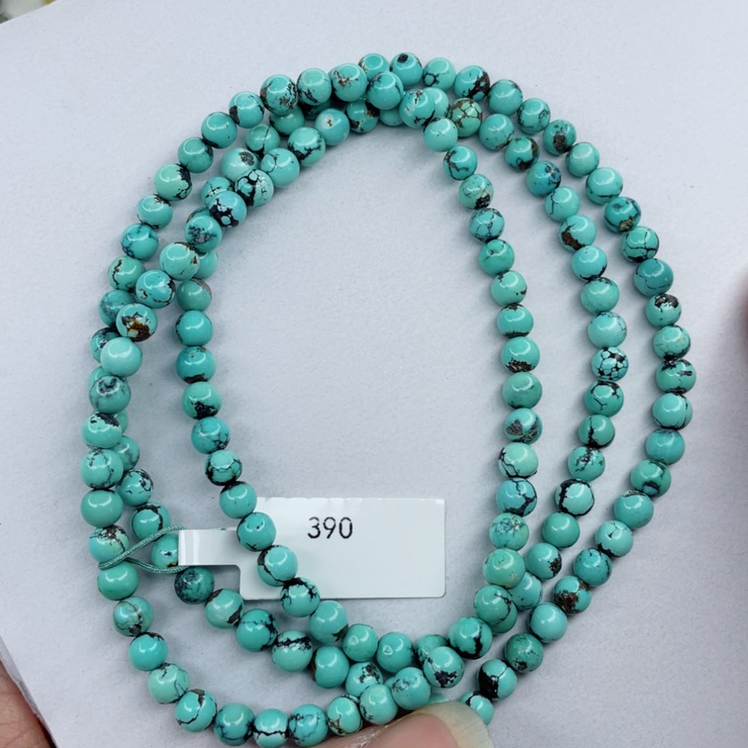 绿松石颈饰未镶嵌