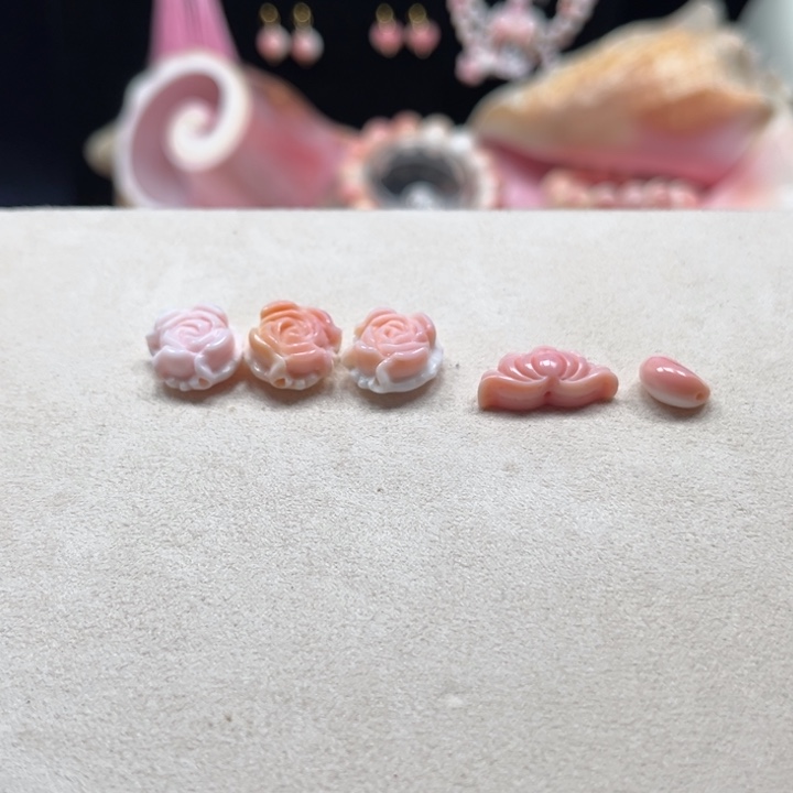 H***y手串/手链贝壳粉贝精致小雕