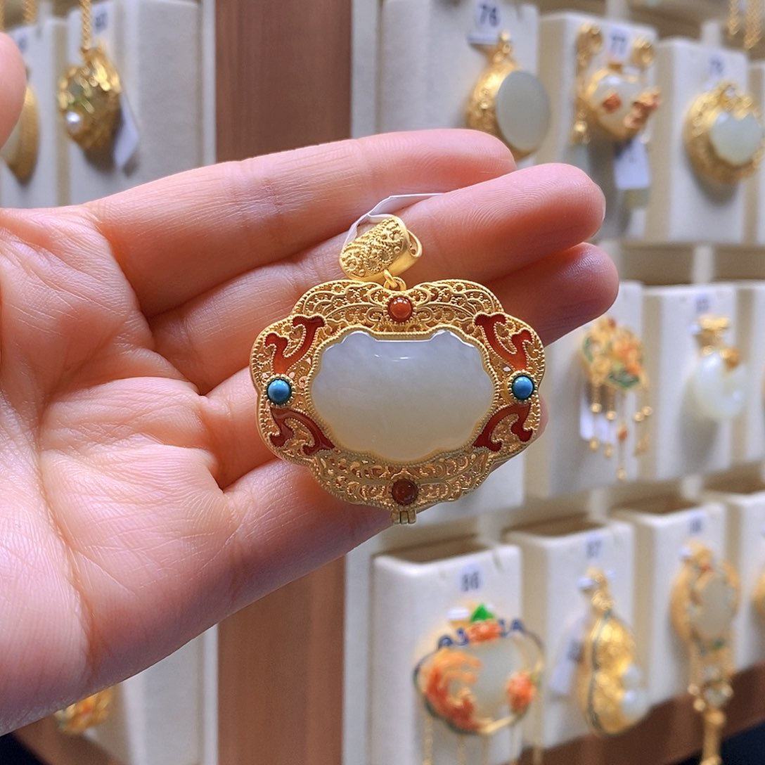 和田玉颈饰银S925镶嵌