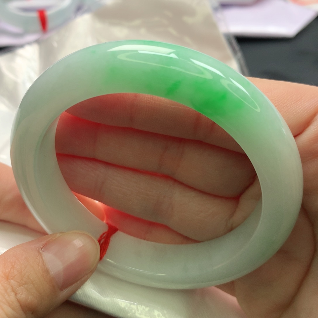 翡翠手镯未镶嵌5455圈