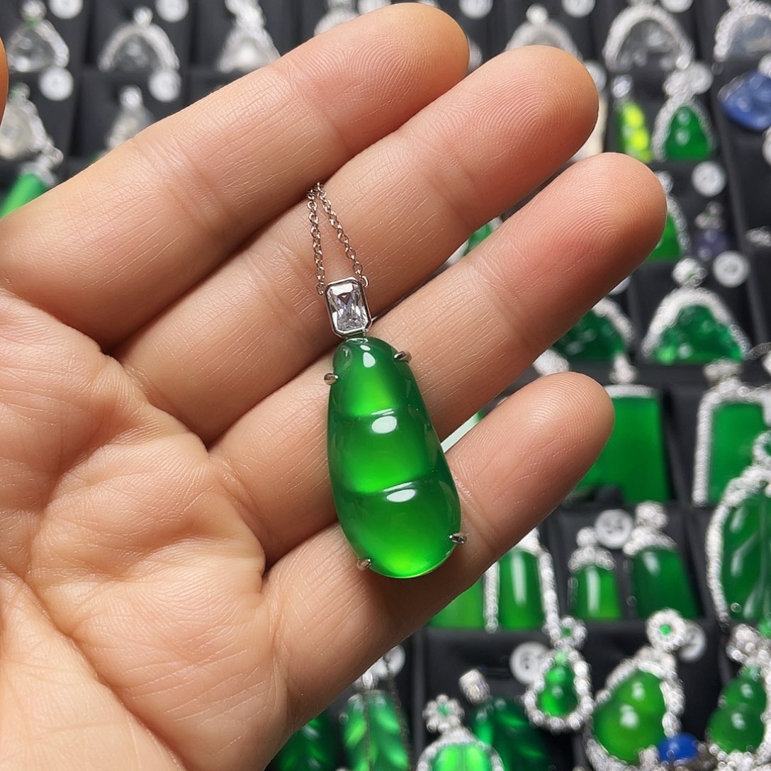 玛瑙/玉髓合金颈饰