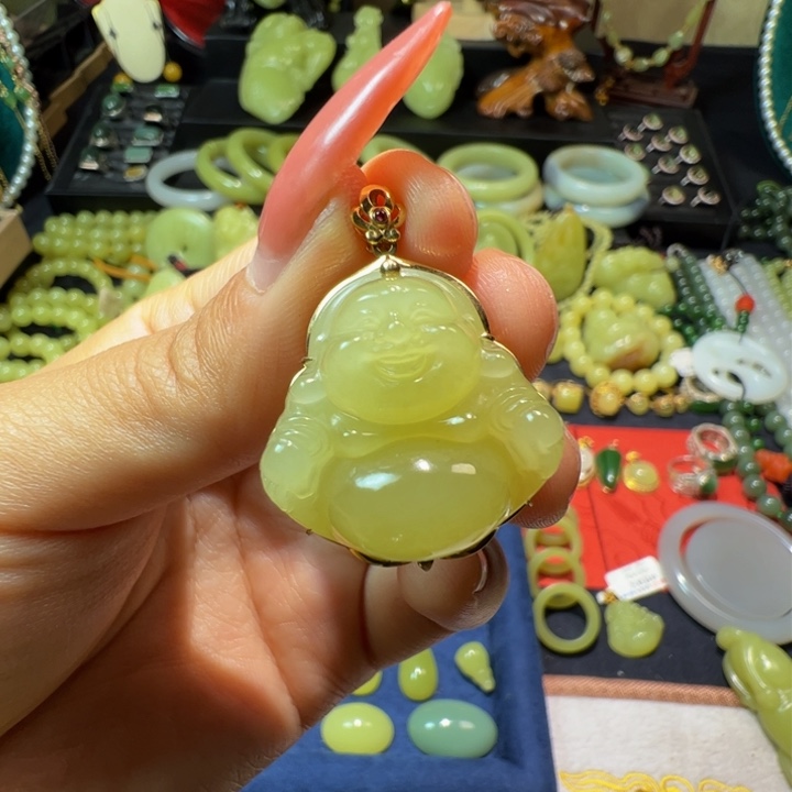 和田玉（黄玉）颈饰18K金镶嵌