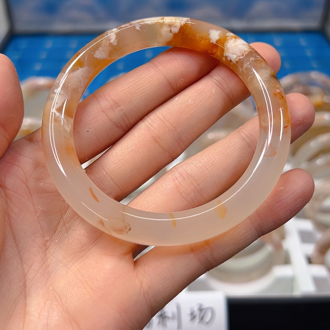 石英质玉手镯未镶嵌59