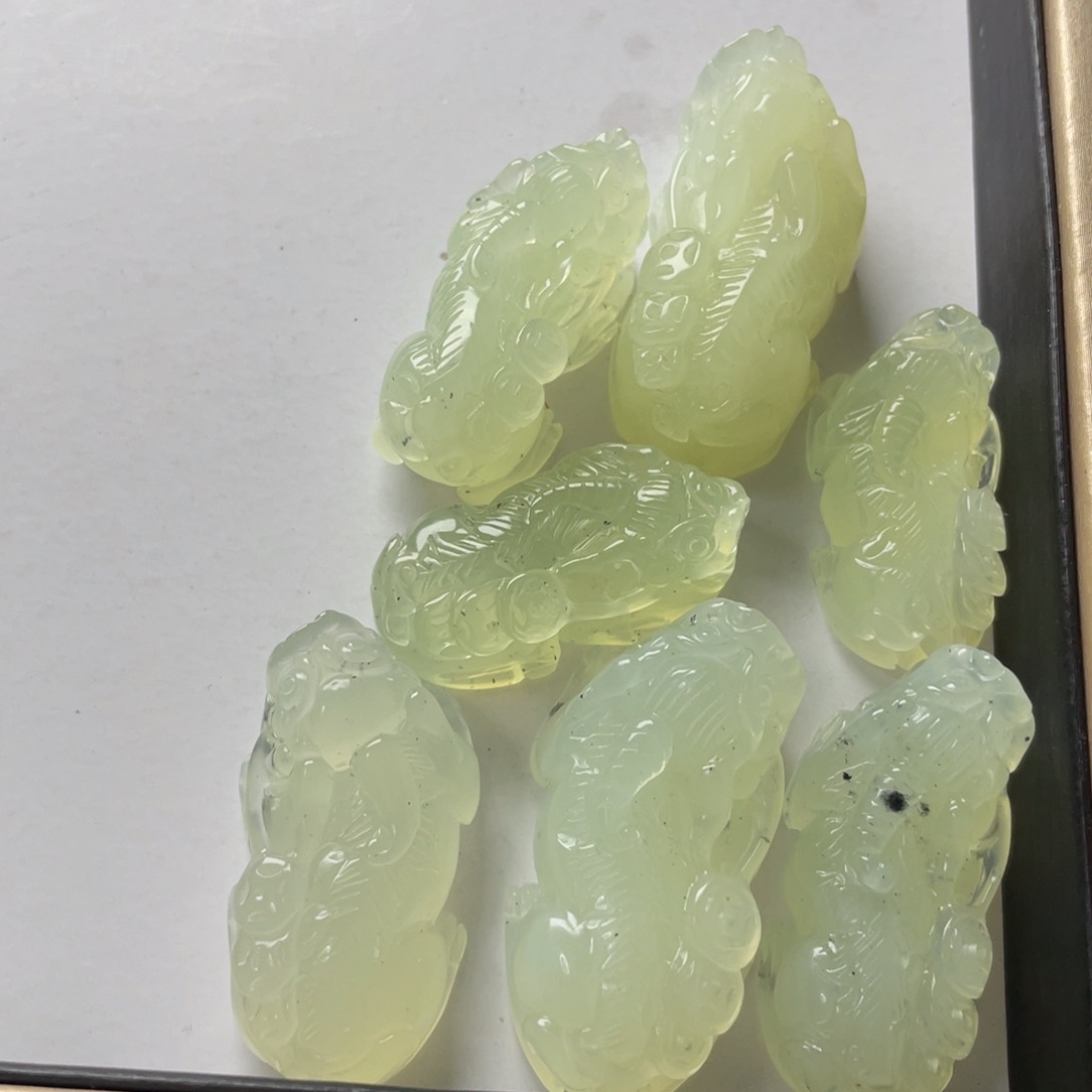 蛇纹石玉颈饰未镶嵌任选一个