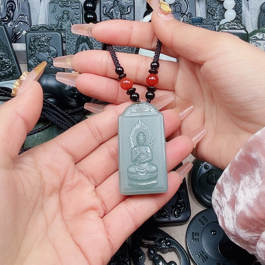 和田玉挂件未镶嵌黑***