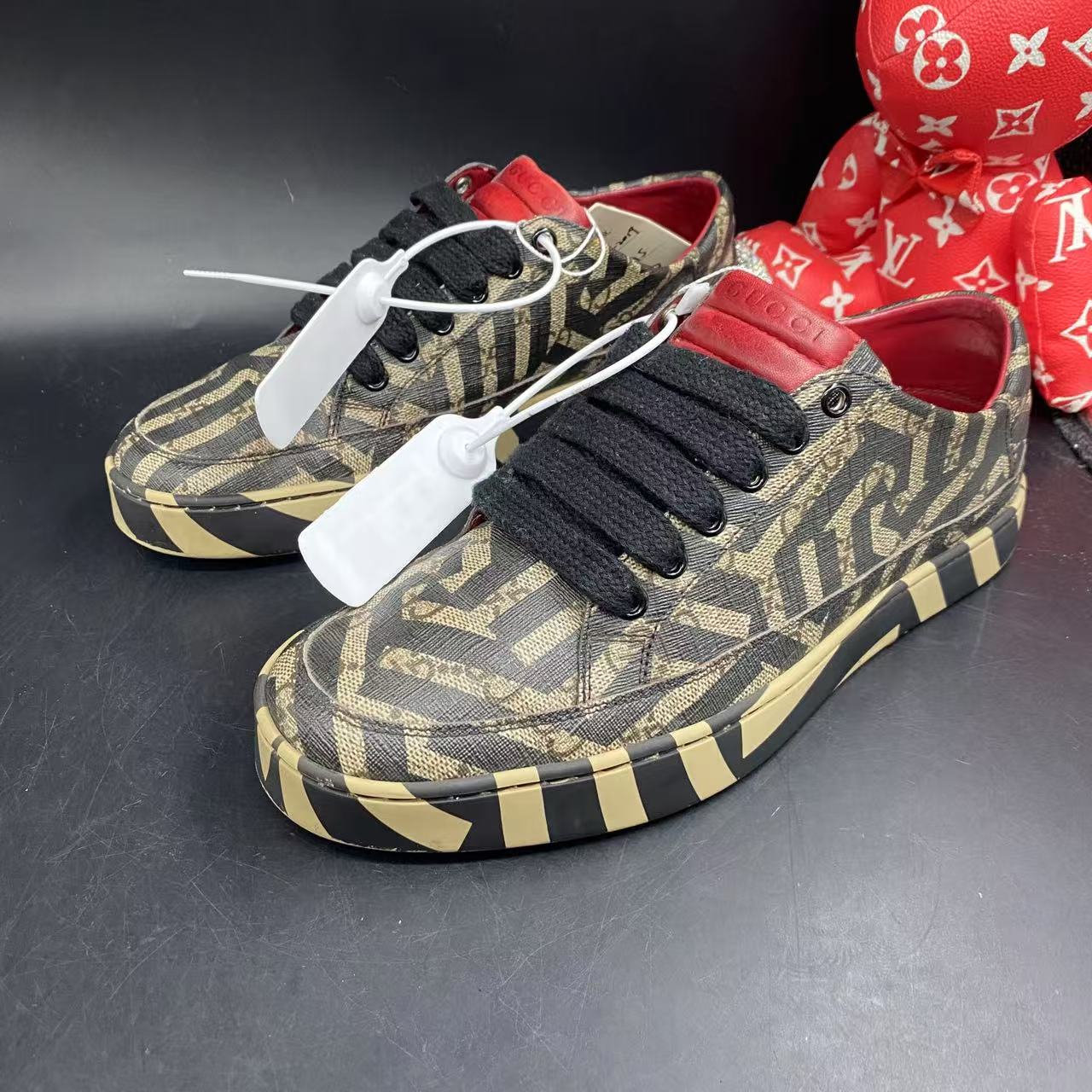 95新 GUCCI/古驰 斑马纹系带舒适时尚板鞋40欧码ddm2019