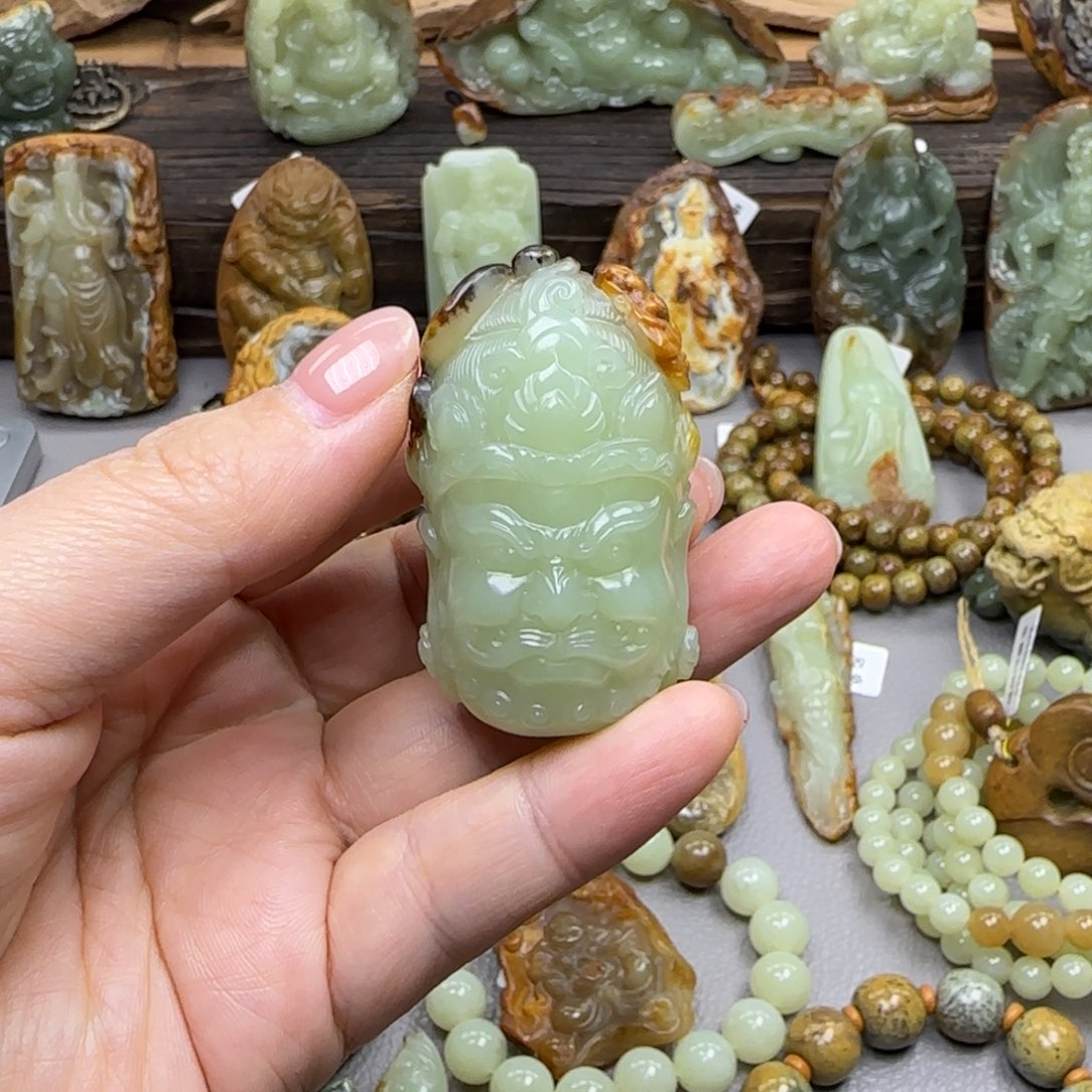 安***乐岫岩河磨玉（透闪石质玉）未镶嵌珠宝奇石