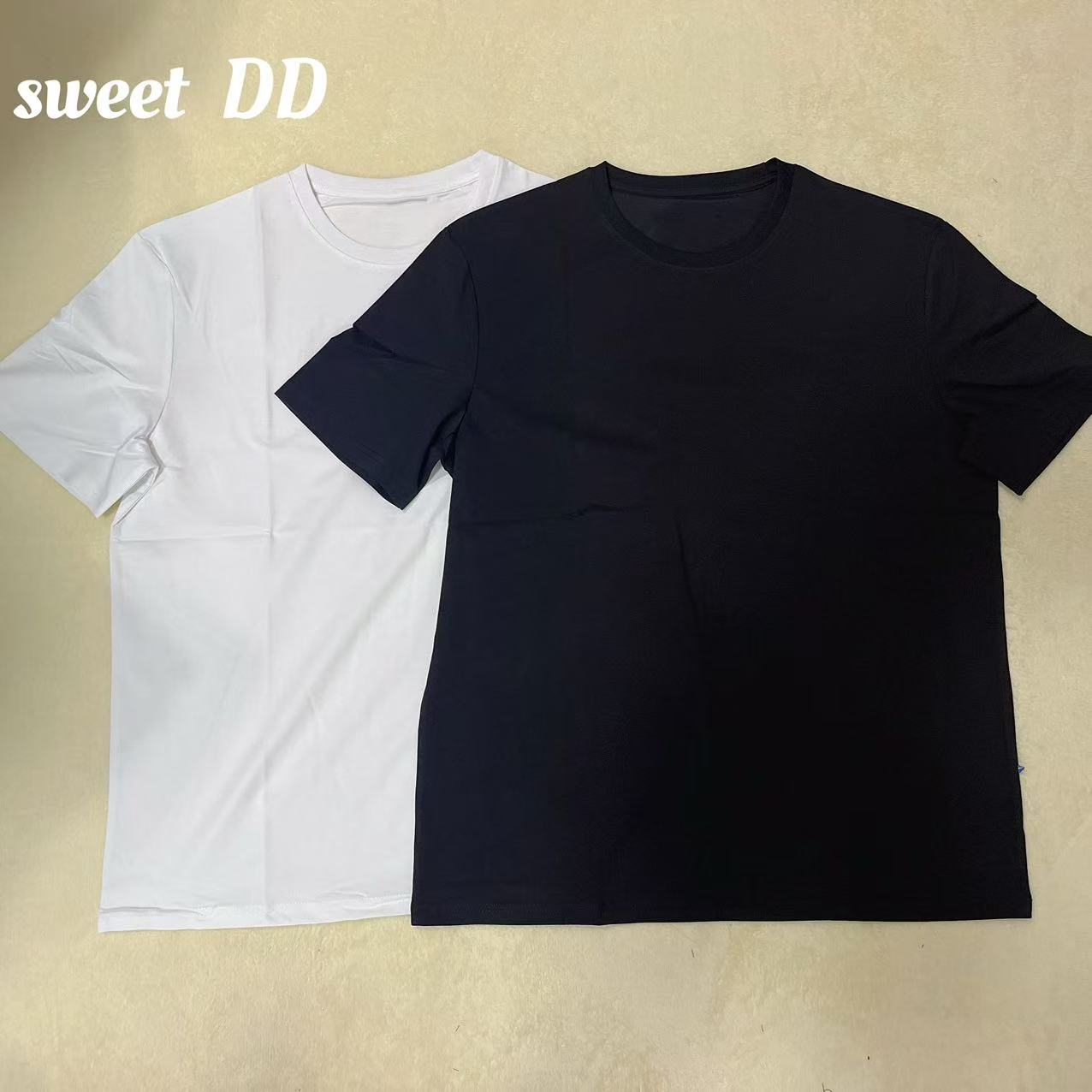 Sweet DD双色胸口标休闲运动短袖T恤