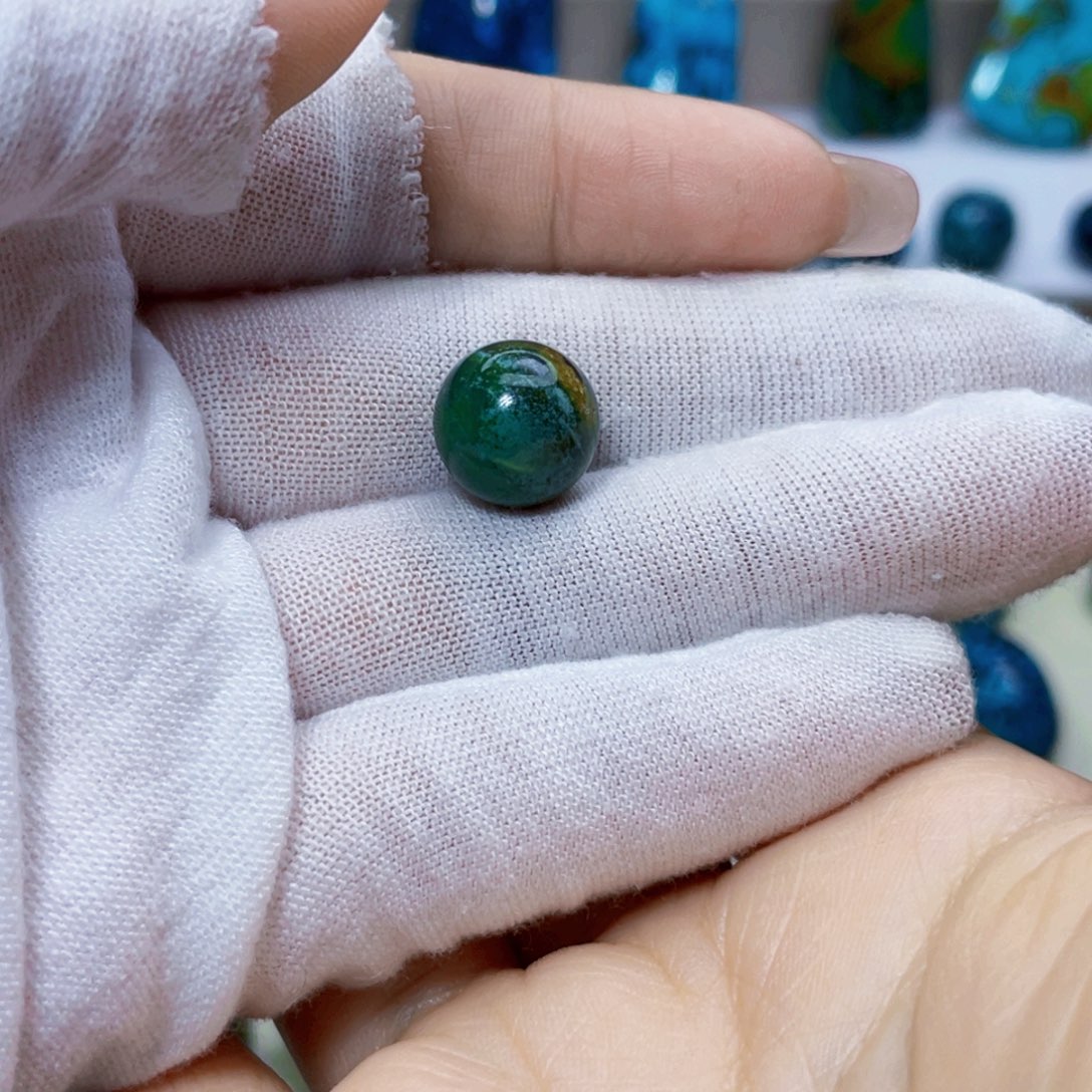 绿松石未镶嵌饰品