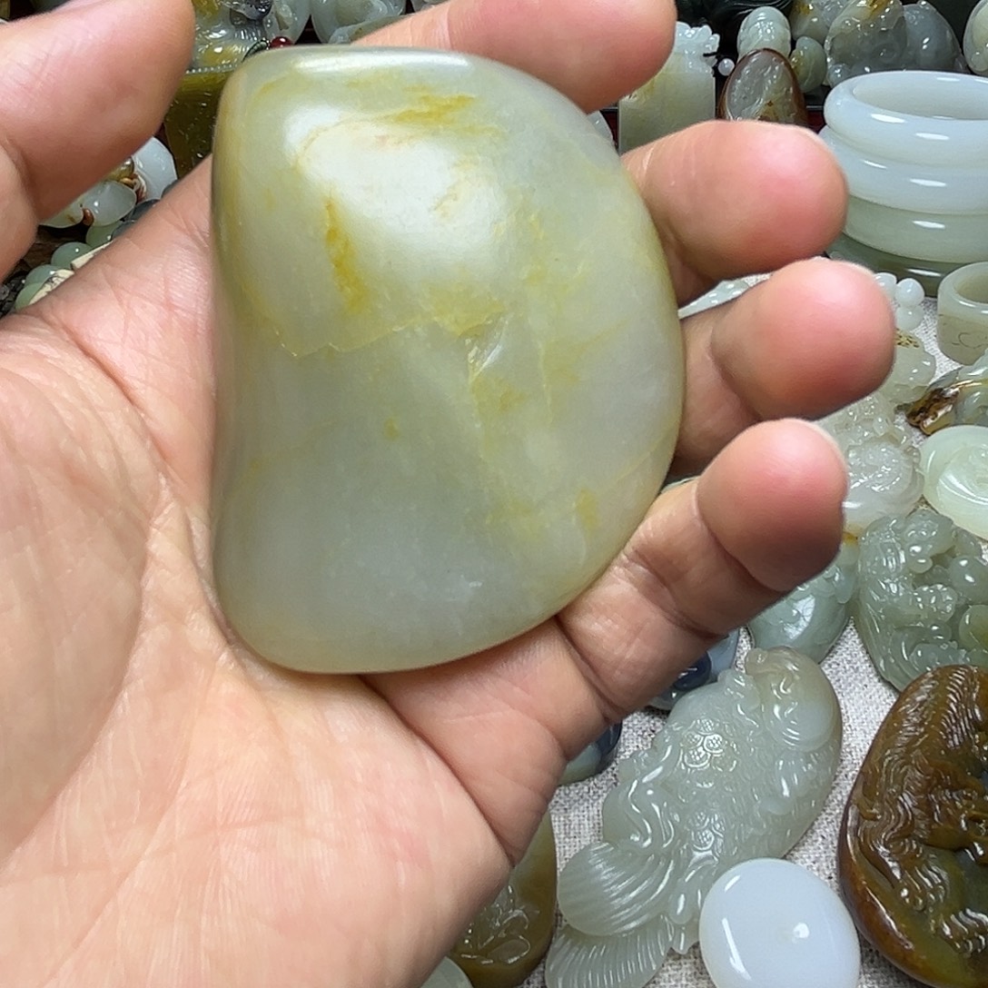 白***哥和田玉未镶嵌把件