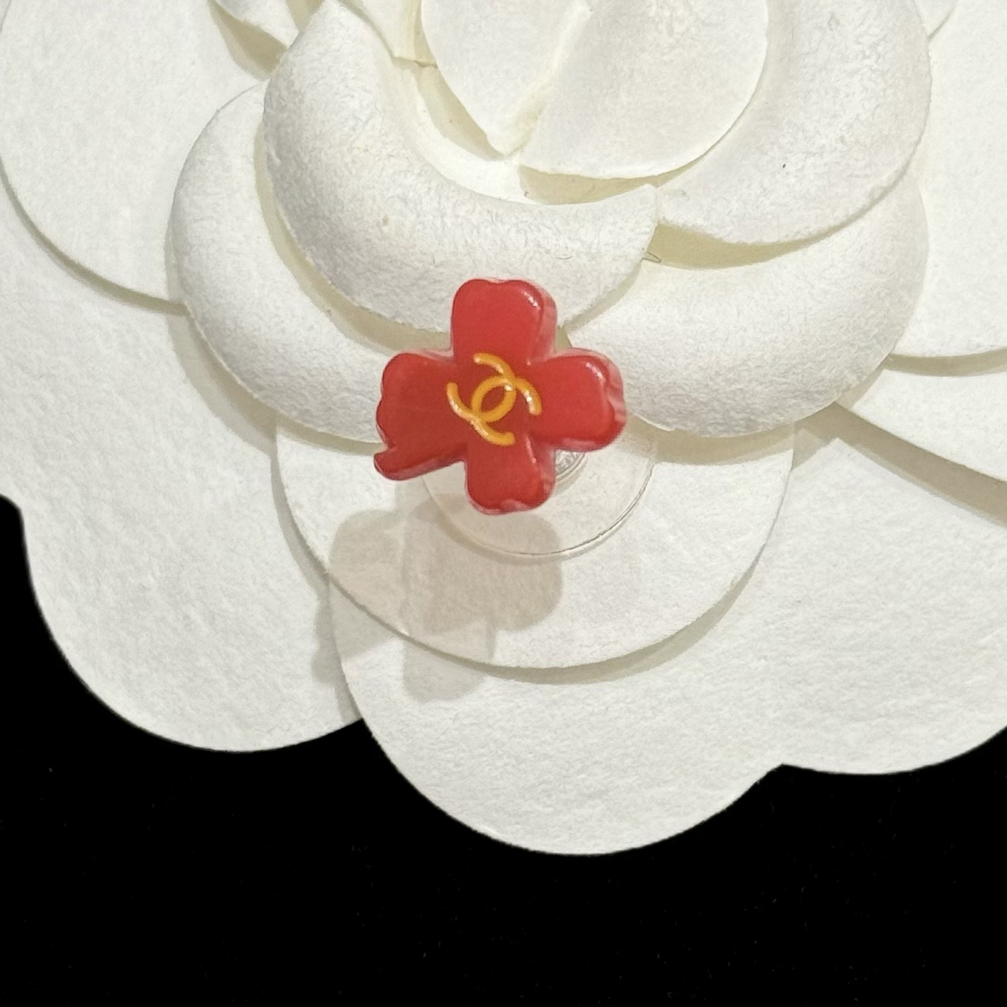 95新 Chanel/香奈儿 04p红色亚克力四叶草耳钉单只26927603