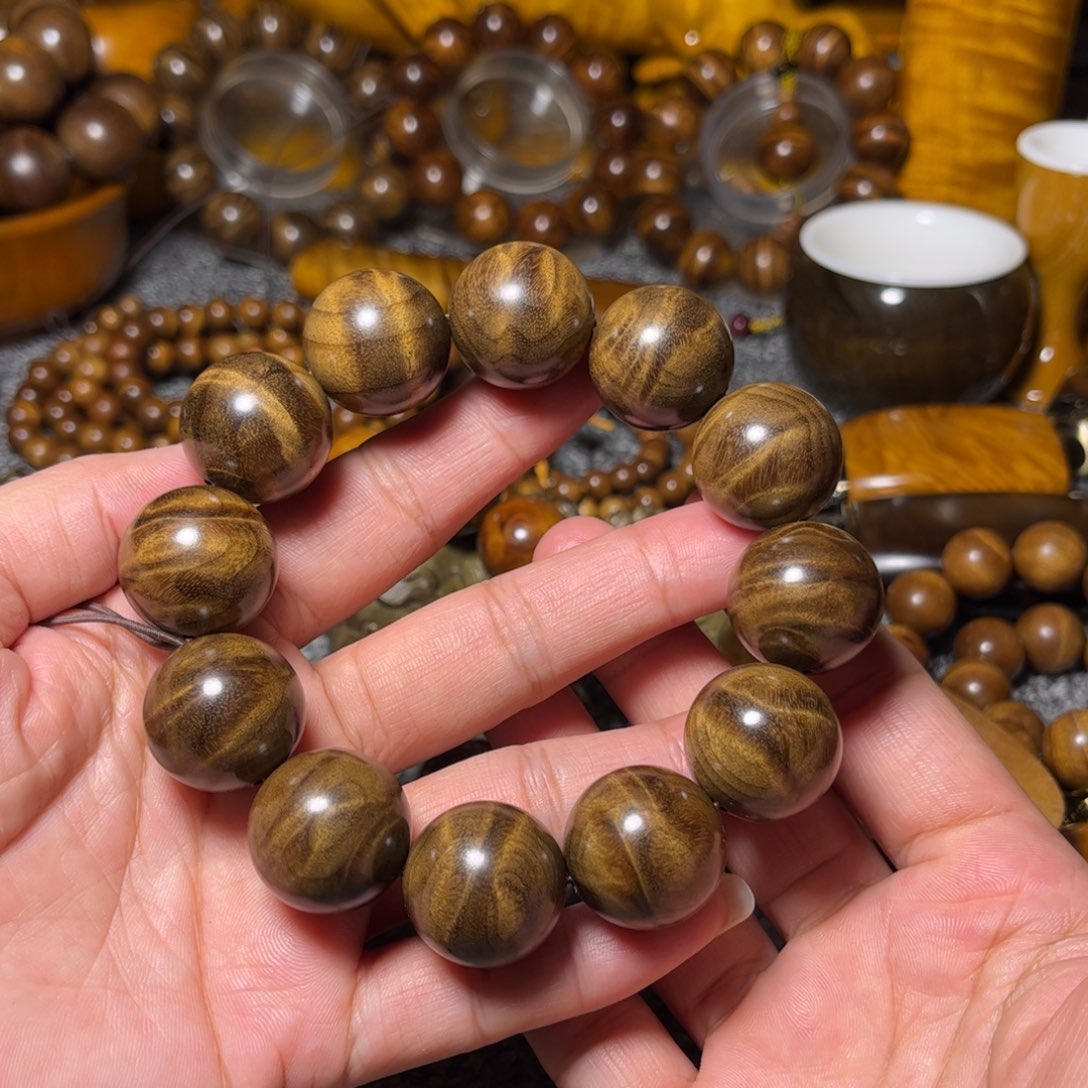 金丝楠阴沉木花纹2.0