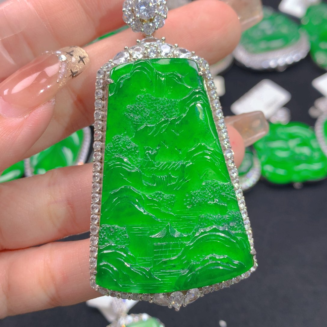 翡翠颈饰银S925镶嵌S***尼1111111111