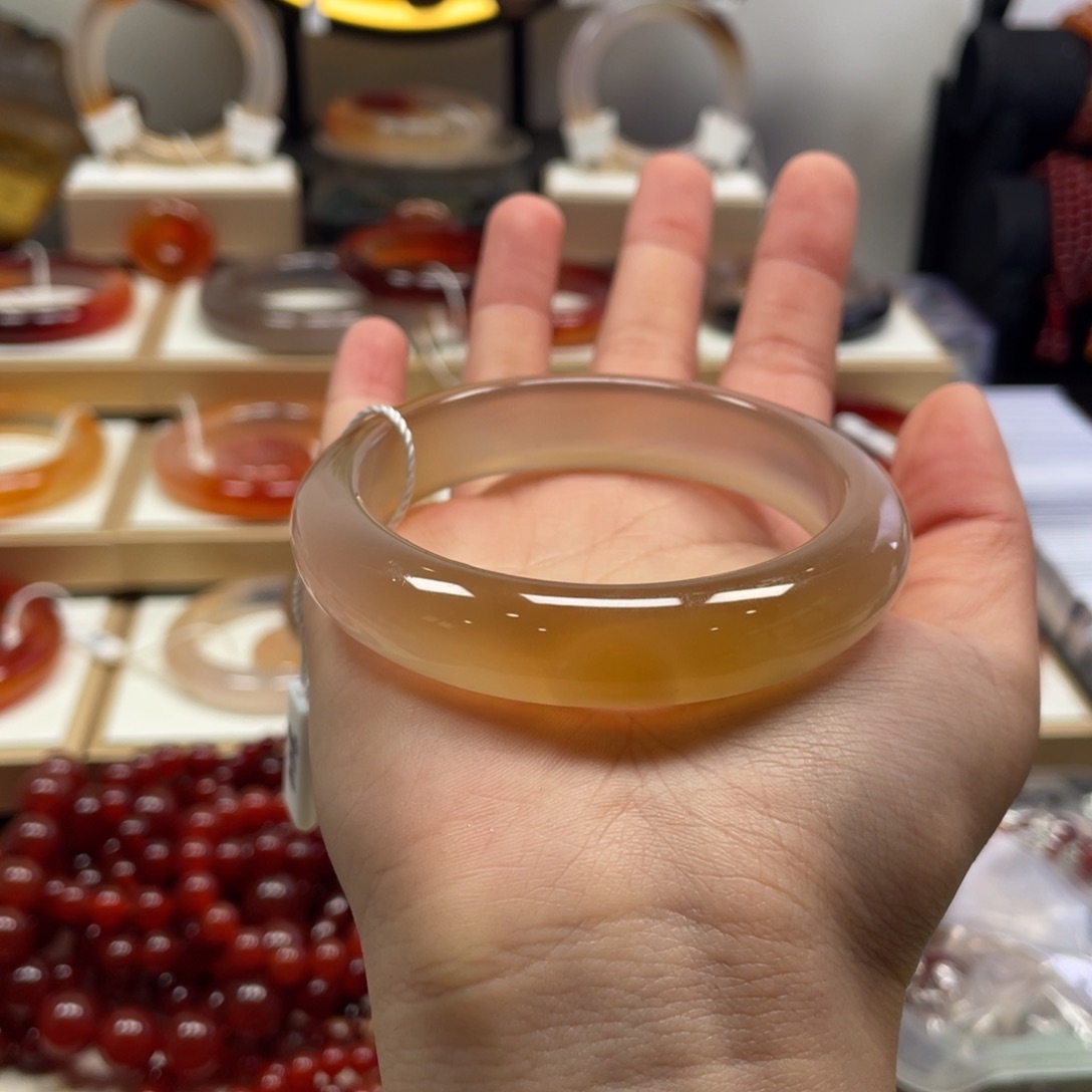 玛瑙/玉髓未镶嵌手镯