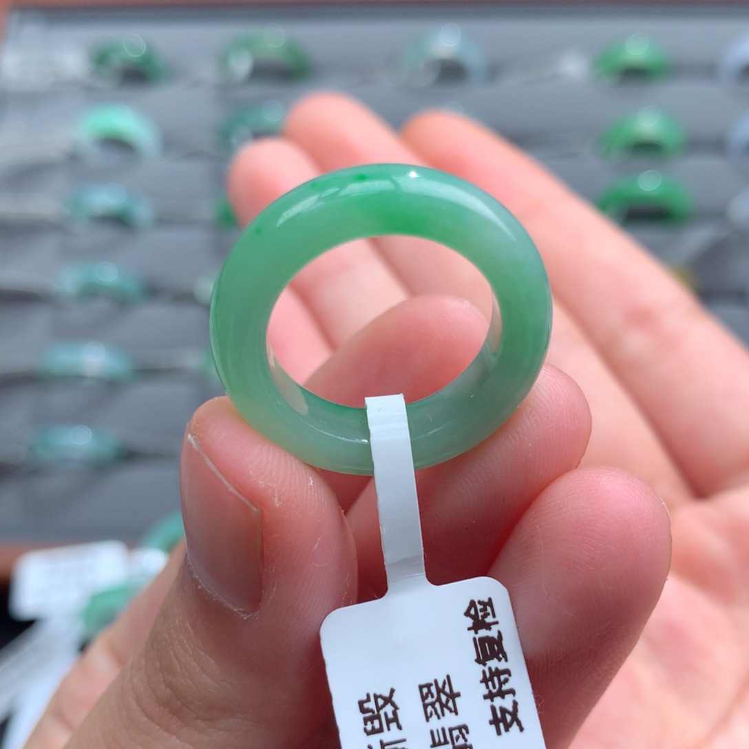 翡翠戒指未镶嵌天然14圈