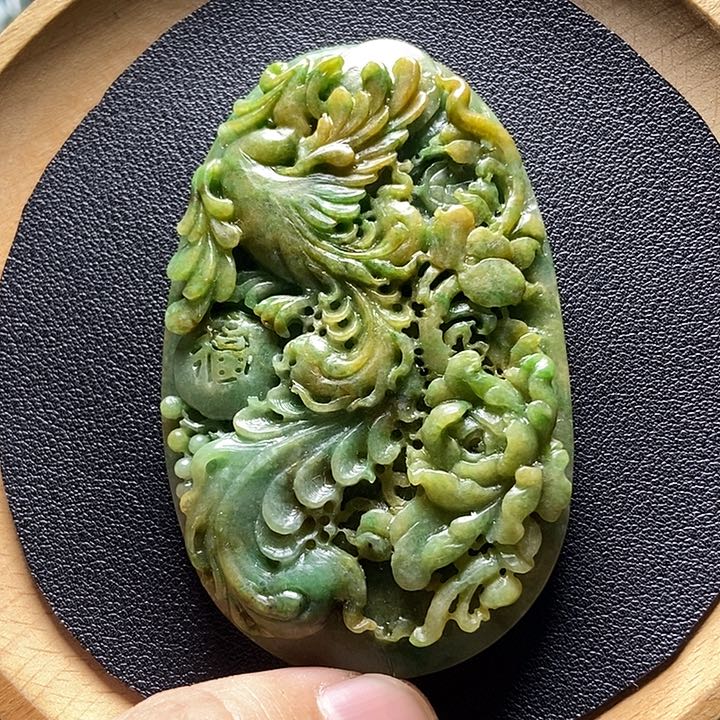 翡翠颈饰未镶嵌缅甸a货