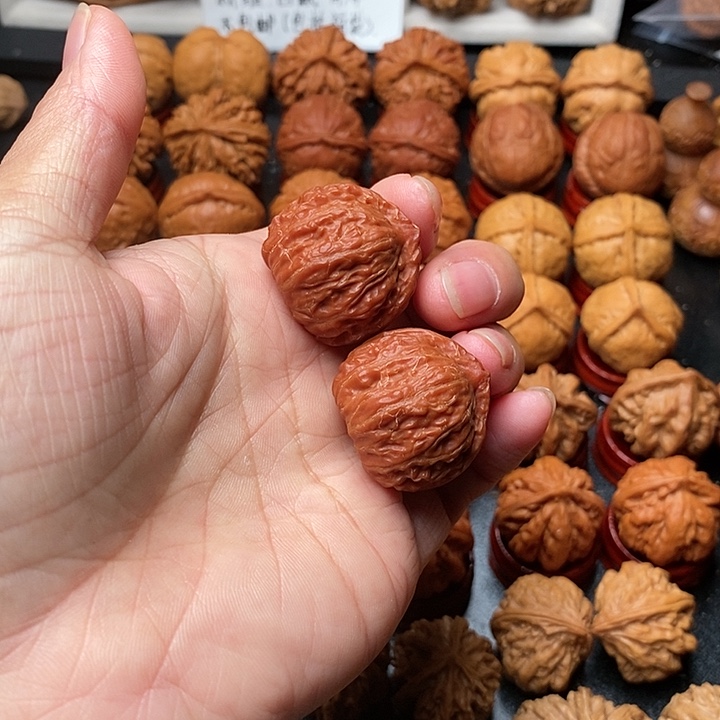 吊坠文玩核桃三角白