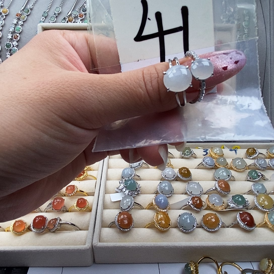 翡翠未镶嵌戒指缅甸