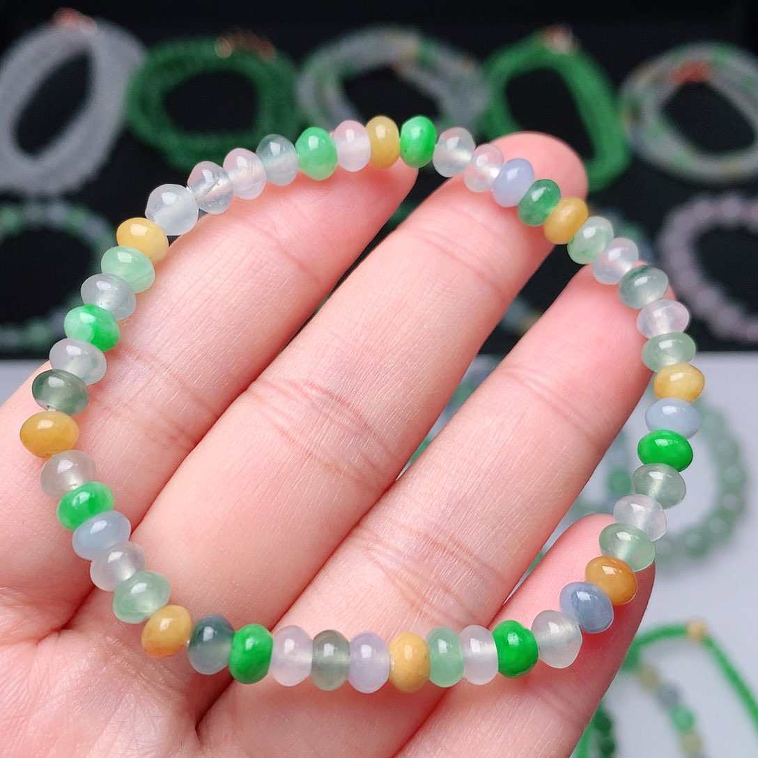 翡翠手链未镶嵌翡翠