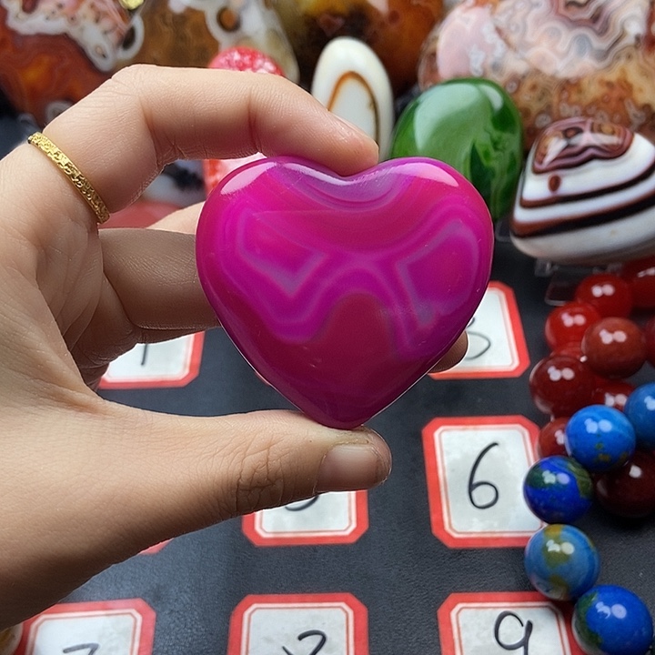 玛瑙/玉髓未镶嵌珠宝奇石