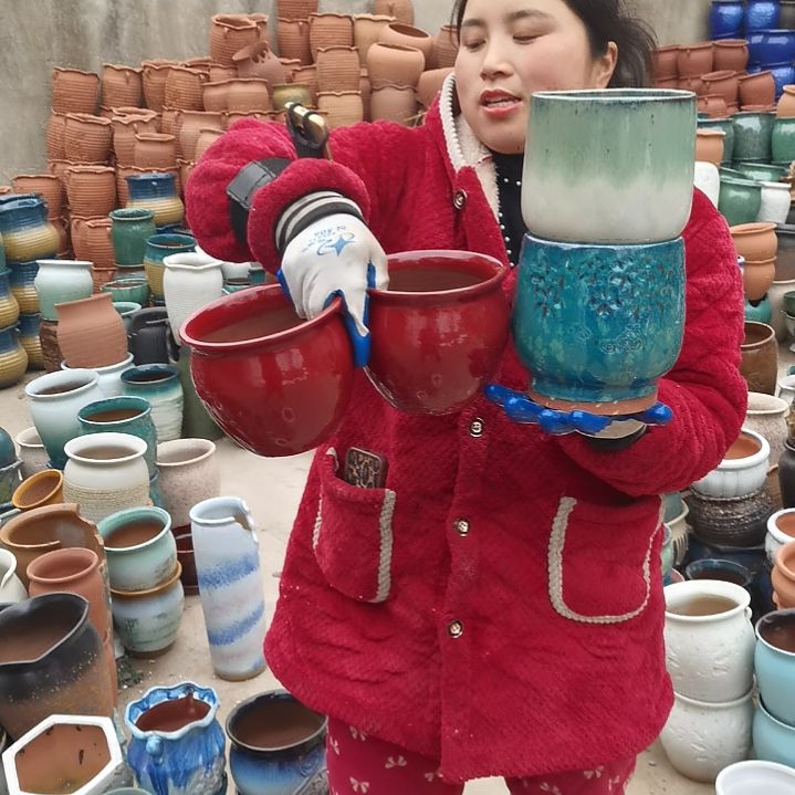 红陶瑕疵四个盆子。。。