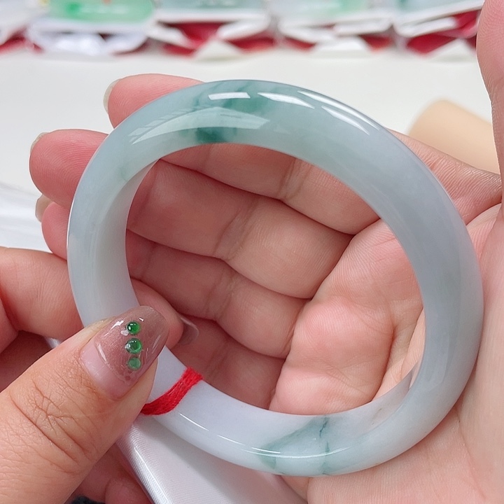 翡翠手镯未镶嵌缅甸翡翠手镯62圈