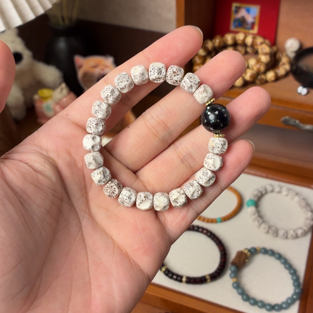 菩提根/象牙果手串