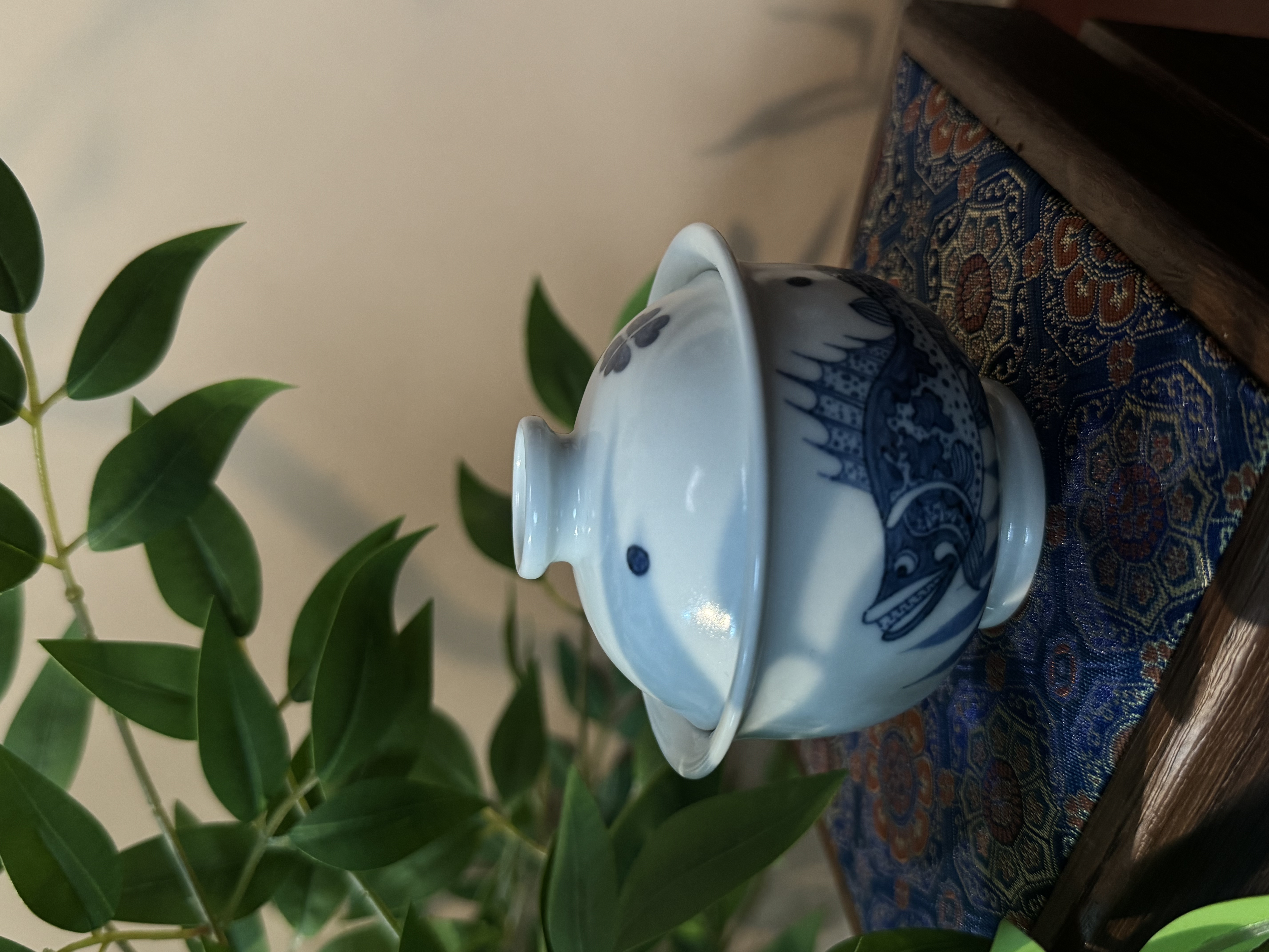 A468【蜕观堂】青花鱼藻布袋盖碗 容量100ml